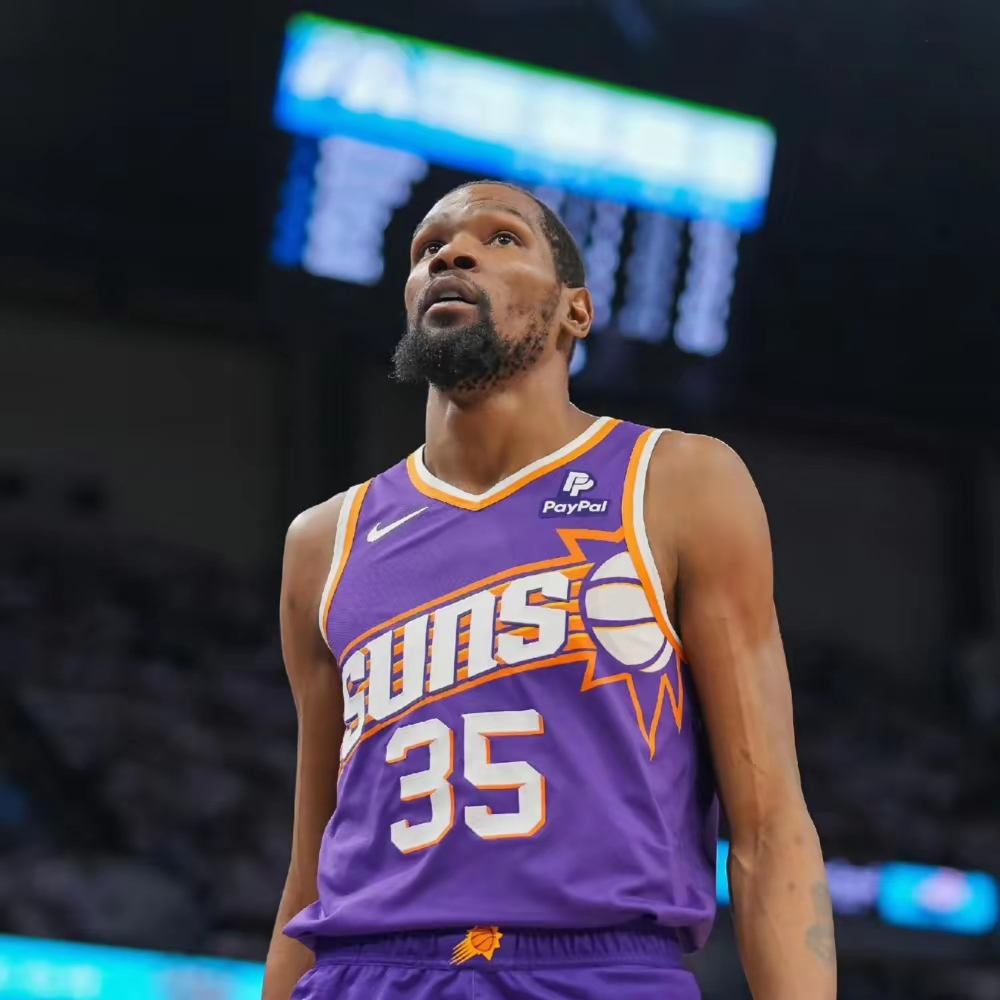 赛前NBA季后赛传出新动向，芝加哥公牛单刀错失，管理层表态——更衣室稳定，训练强度明显提升的简单介绍